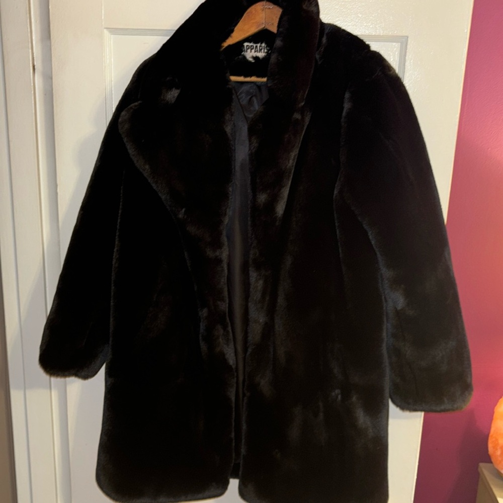 APPARIS Faux Fur coat NWOT